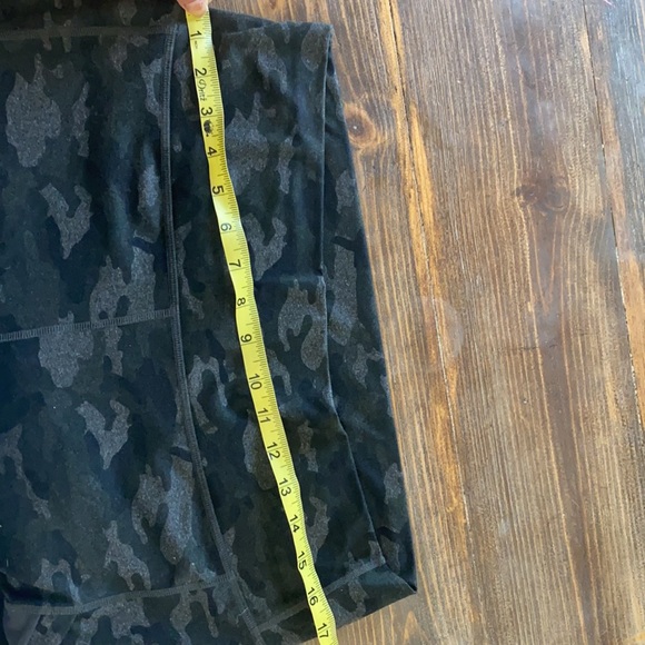 Fabletics powerhold XL gently used - Picture 5 of 5